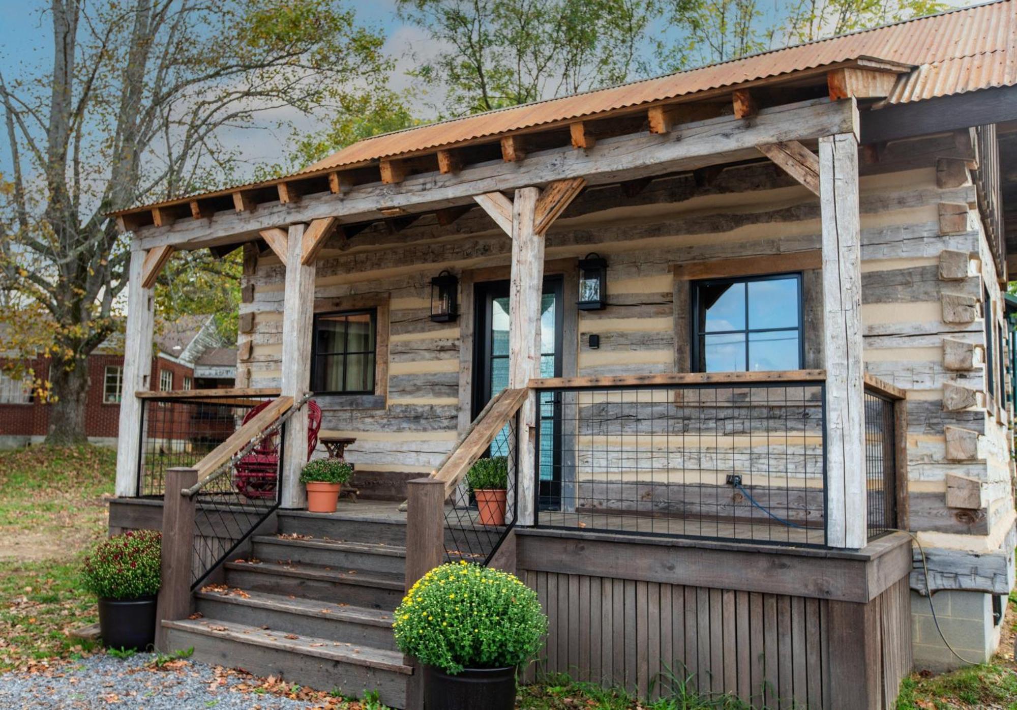 Barnwood Village 화이트 설퍼 스프링스 외부 사진
